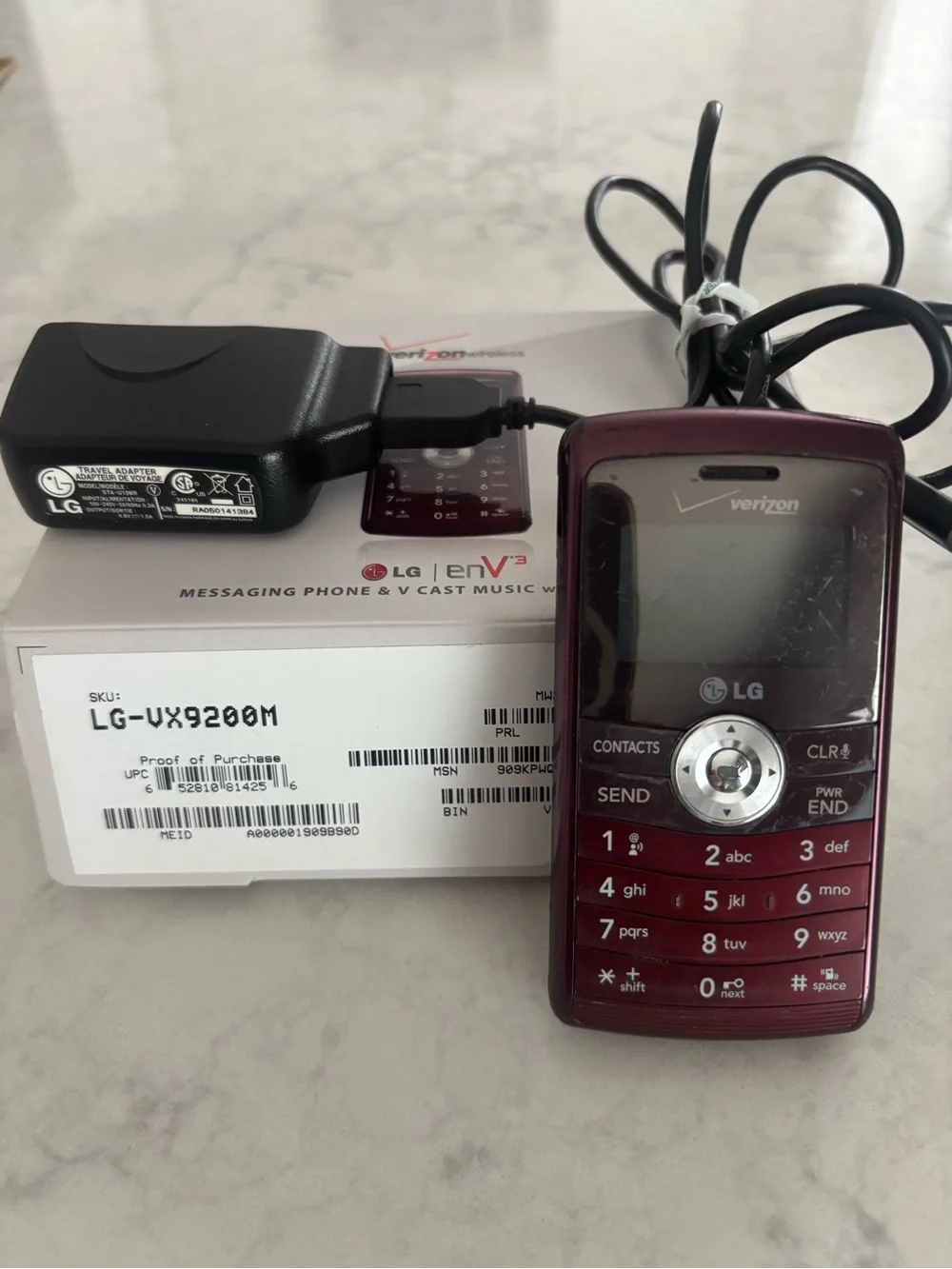 LG enV3 Y2K flip Phone from Verizon with keyboard, charger and box